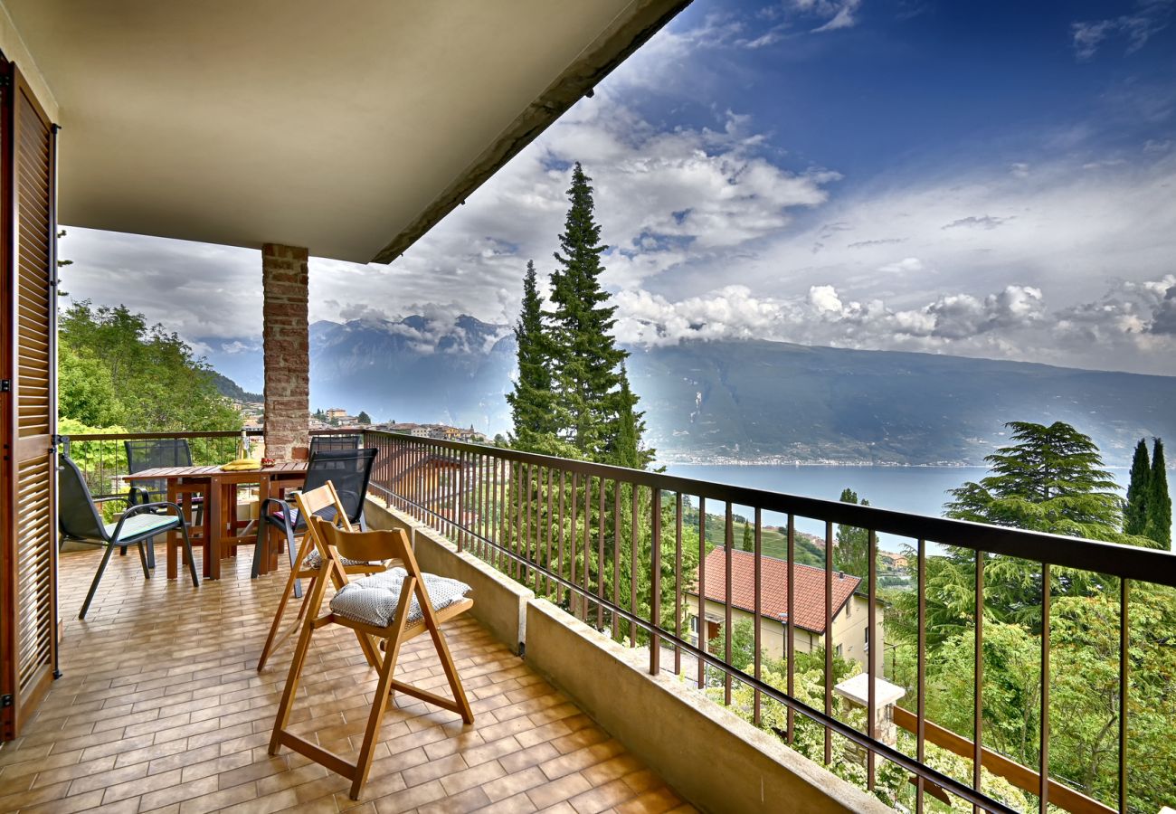 Ferienwohnung in Tignale - Casa mamma Gisella by Theater Home, mit wunderschönem Seeblick Ferienwohnung in Tignale - Casa mamma Gisella by Theater Home, mit wunderschönem Seeblick