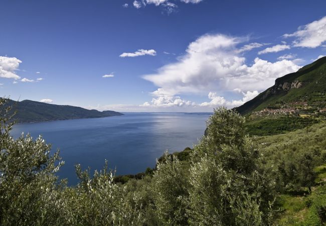 Ferienwohnung in Tignale - Appartamento Limone - Theater Home, mit wunderschönem Seeblick Ferienwohnung in Tignale - Appartamento Limone - Theater Home, mit wunderschönem Seeblick