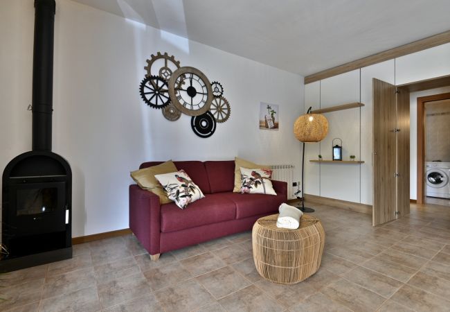 Ferienwohnung in Tignale - Appartamento Limone - Theater Home, mit wunderschönem Seeblick Ferienwohnung in Tignale - Appartamento Limone - Theater Home, mit wunderschönem Seeblick