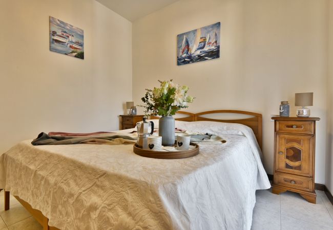 Ferienwohnung in Tignale - Casa Ledio by Theater Home - mit wunderschönem Seeblick Ferienwohnung in Tignale - Casa Ledio by Theater Home - mit wunderschönem Seeblick
