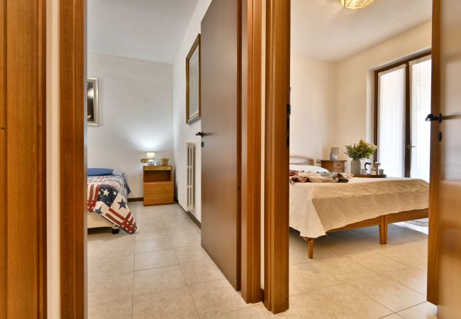 Ferienwohnung in Tignale - Casa Ledio by Theater Home - mit wunderschönem Seeblick Ferienwohnung in Tignale - Casa Ledio by Theater Home - mit wunderschönem Seeblick