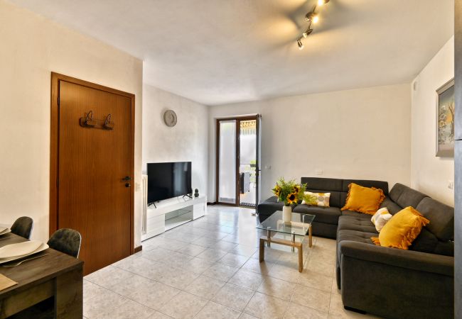 Ferienwohnung in Tignale - Casa Ledio by Theater Home - mit wunderschönem Seeblick Ferienwohnung in Tignale - Casa Ledio by Theater Home - mit wunderschönem Seeblick