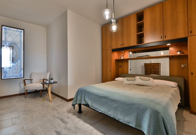 Ferienwohnung in Tignale - Belvedere Beatrice by Theater Home - mit wunderschönem Seeblick Ferienwohnung in Tignale - Belvedere Beatrice by Theater Home - mit wunderschönem Seeblick