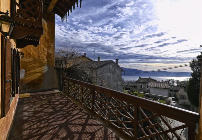 Ferienhaus in Gargnano - Casa La Villanella by Theater Home - mit wunderschönem Seeblick Ferienhaus in Gargnano - Casa La Villanella by Theater Home - mit wunderschönem Seeblick