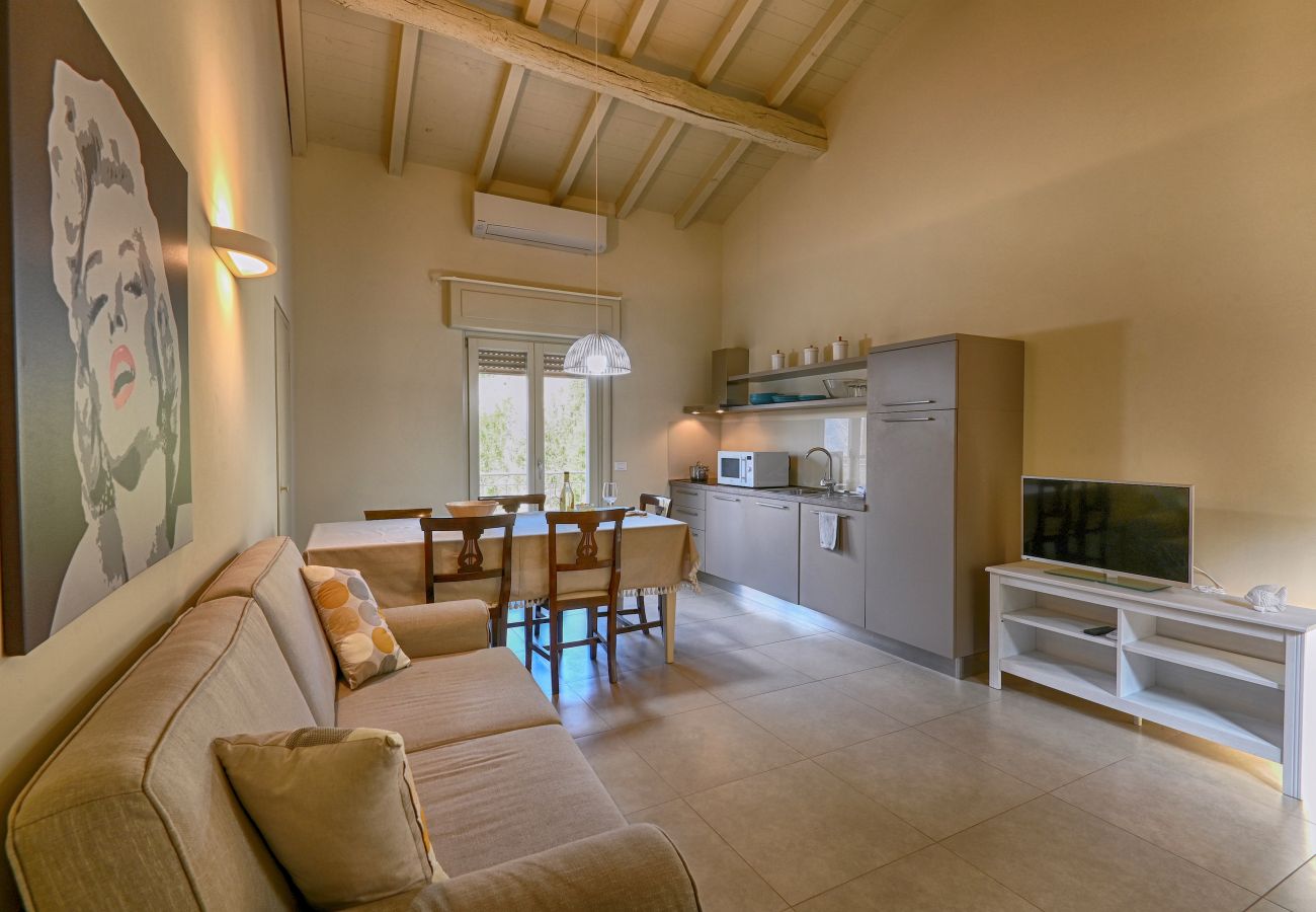 Ferienwohnung in Tignale - Appartamento Billy by Theater Home - mit seitlicher Seeblick und Garage Ferienwohnung in Tignale - Appartamento Billy by Theater Home - mit seitlicher Seeblick und Garage