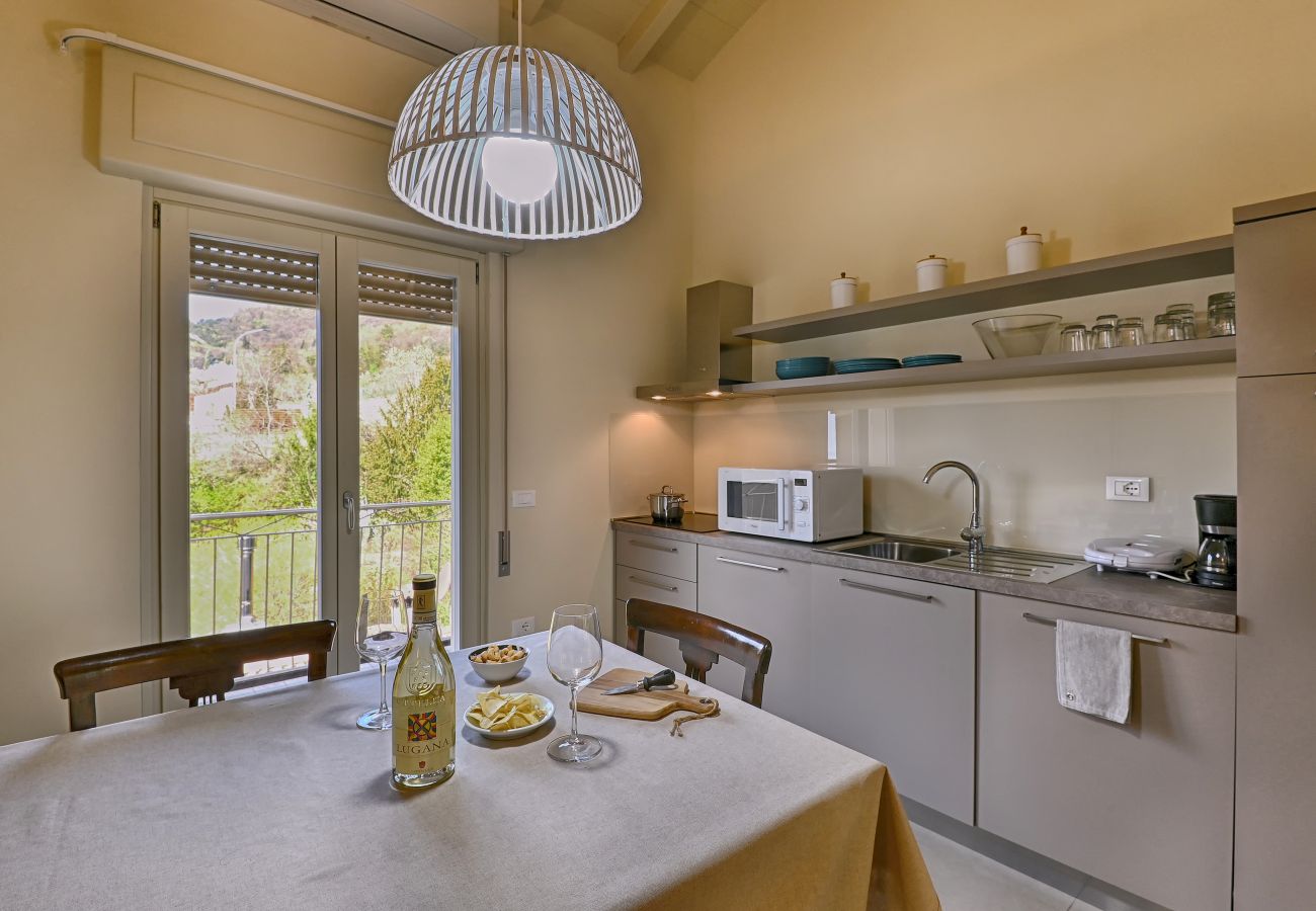 Ferienwohnung in Tignale - Appartamento Billy by Theater Home - mit seitlicher Seeblick und Garage Ferienwohnung in Tignale - Appartamento Billy by Theater Home - mit seitlicher Seeblick und Garage