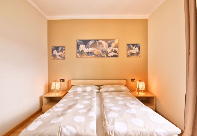 Ferienwohnung in Tignale - Casa Azzurro Lago by Theater Home - mit wunderschönem Seeblick Ferienwohnung in Tignale - Casa Azzurro Lago by Theater Home - mit wunderschönem Seeblick