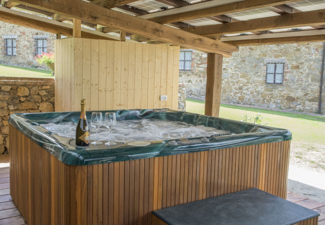 Apartment in Bucine - Solatio at Villa Mariolo Apartment in Bucine - Solatio at Villa Mariolo