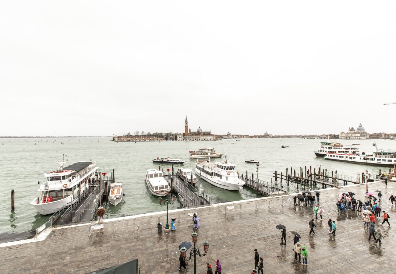 Apartment in Venice - Arsenale Design Apartment R&R Apartment in Venice - Arsenale Design Apartment R&R