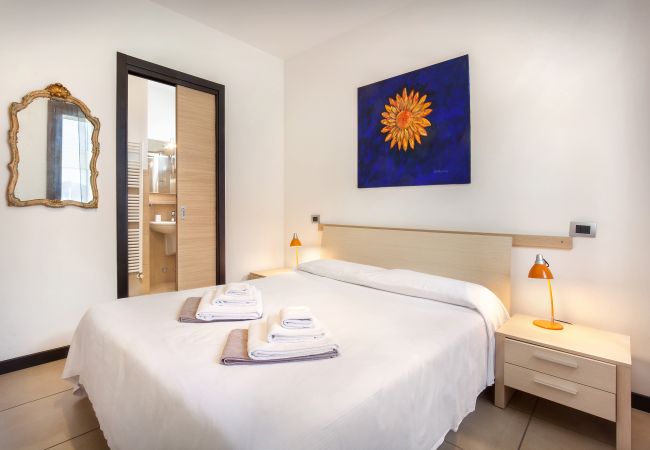 Apartment in Torri del Benaco - Casa al Lago - sleeps 4 shared pool in Torri del Benaco Apartment in Torri del Benaco - Casa al Lago - sleeps 4 shared pool in Torri del Benaco