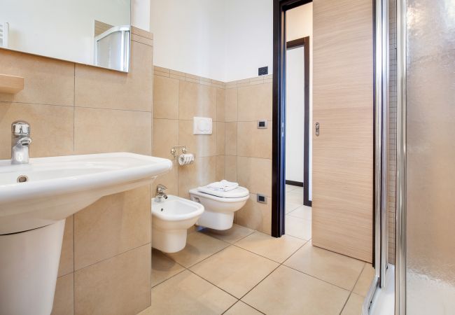 Apartment in Torri del Benaco - Casa al Lago - sleeps 4 shared pool in Torri del Benaco Apartment in Torri del Benaco - Casa al Lago - sleeps 4 shared pool in Torri del Benaco