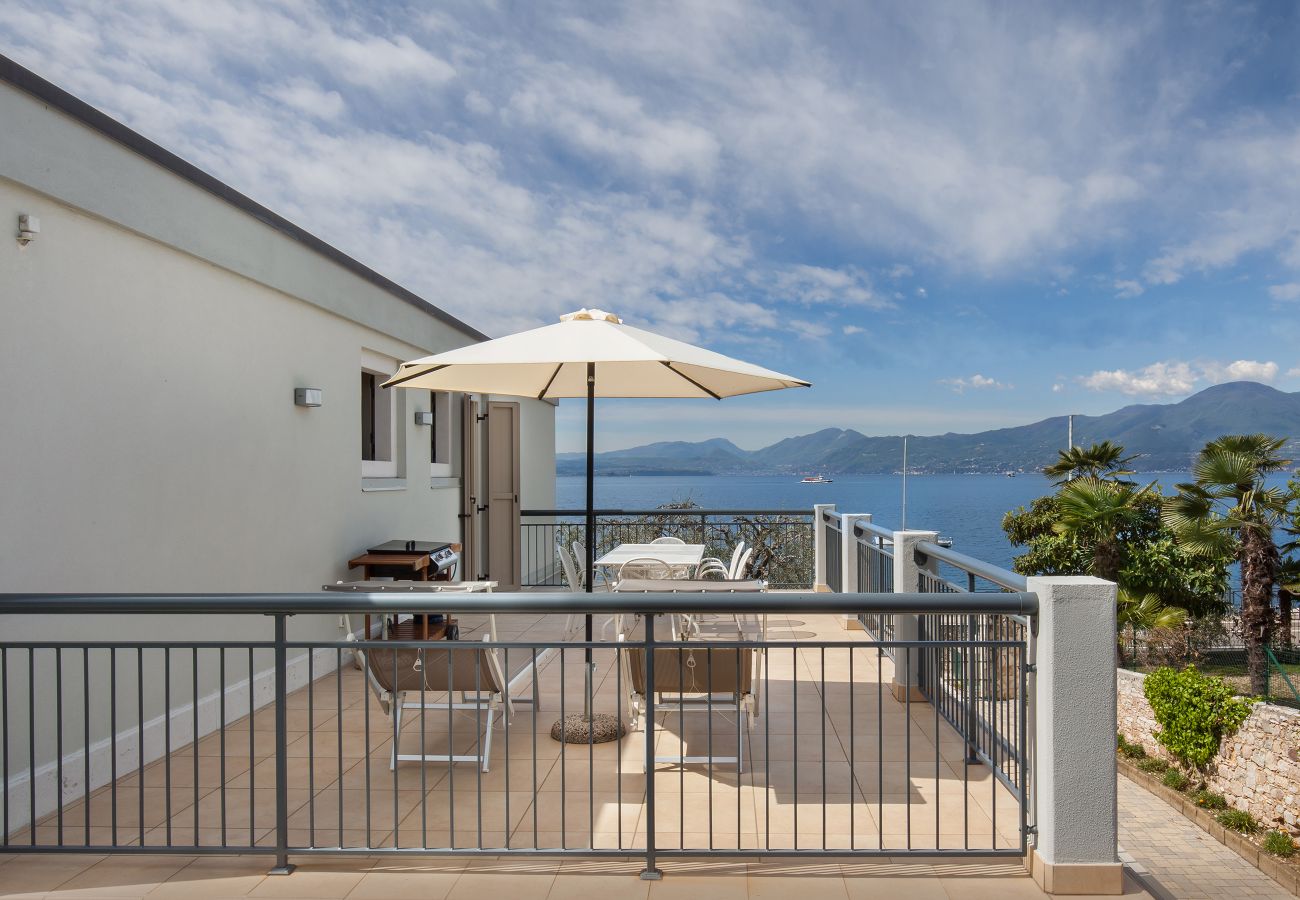 Apartment in Torri del Benaco - Casa al Lago - sleeps 4 shared pool in Torri del Benaco Apartment in Torri del Benaco - Casa al Lago - sleeps 4 shared pool in Torri del Benaco