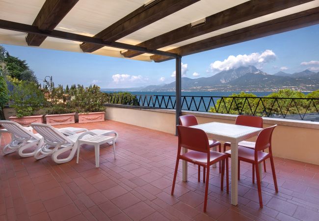 Apartment in Torri del Benaco - Watercolor Loft - 2 bedrooms apartment with 2 terraces overlooking the lake in Pai di Torri del Benaco Apartment in Torri del Benaco - Watercolor Loft - 2 bedrooms apartment with 2 terraces overlooking the lake in Pai di Torri del Benaco