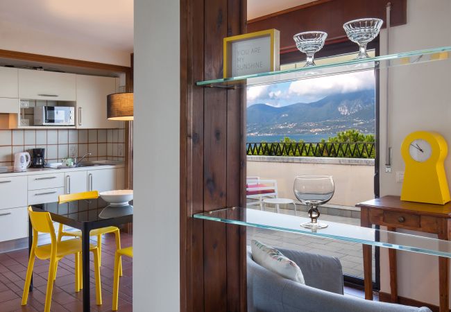 Apartment in Torri del Benaco - Watercolor Loft - 2 bedrooms apartment with 2 terraces overlooking the lake in Pai di Torri del Benaco Apartment in Torri del Benaco - Watercolor Loft - 2 bedrooms apartment with 2 terraces overlooking the lake in Pai di Torri del Benaco
