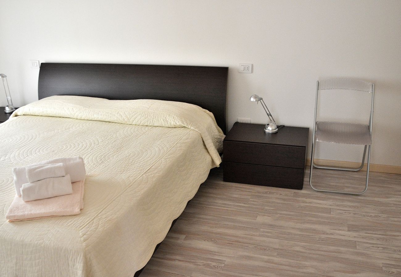 Apartment in Torri del Benaco - Residence alle Torri - 4 sleeps apartment in residence with pool  in  Albisano di Torri del Benaco Apartment in Torri del Benaco - Residence alle Torri - 4 sleeps apartment in residence with pool  in  Albisano di Torri del Benaco