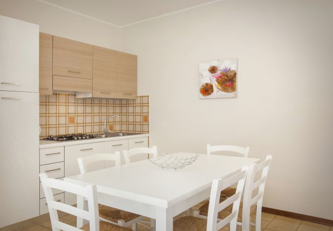 Apartment in Lazise - Apartment Rosa Cinderella  Apartment in Lazise - Apartment Rosa Cinderella