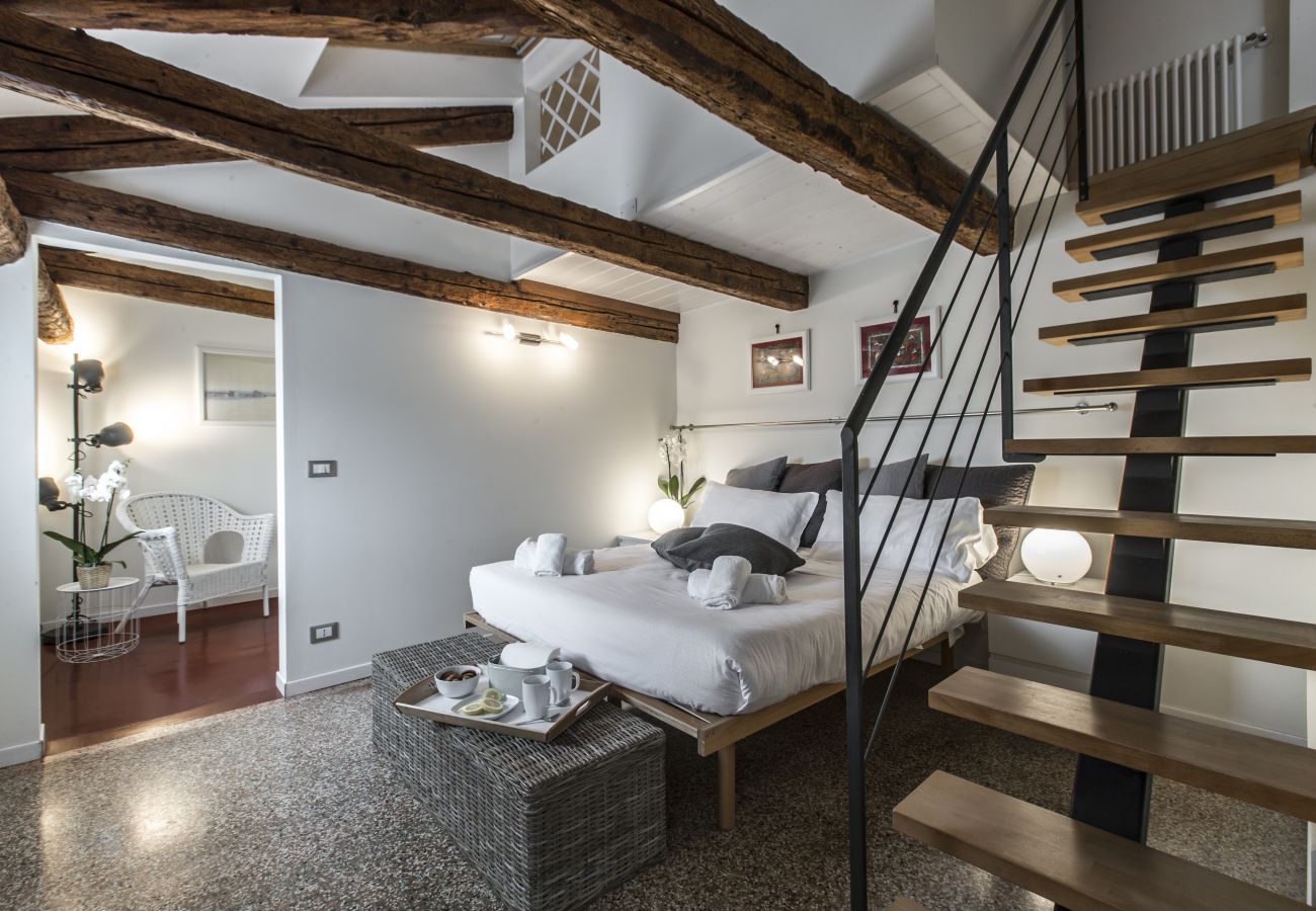 Spacious bedroom for two people Spacious bedroom for two people