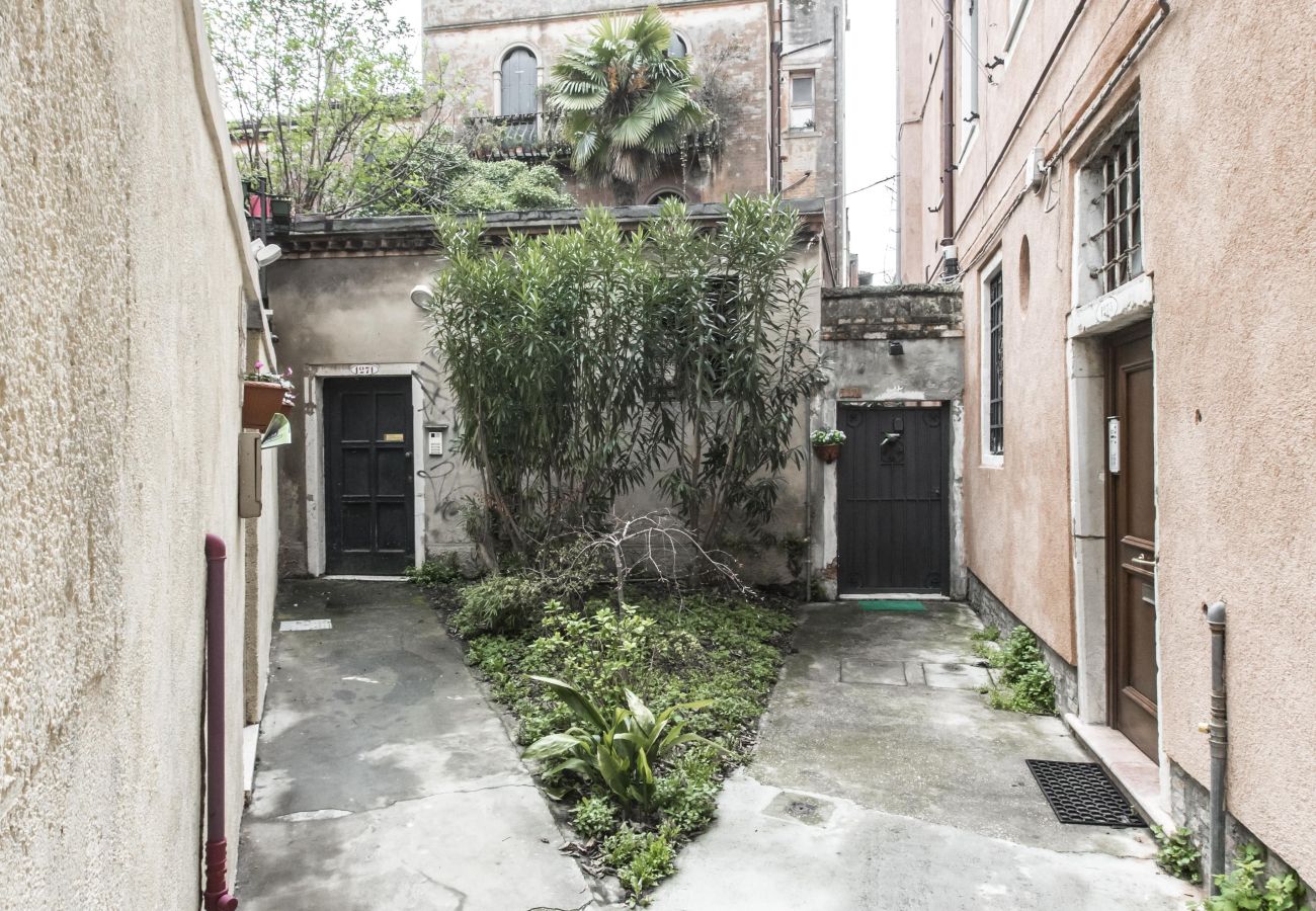 Apartment in Venice - Design District Apartment R&R Apartment in Venice - Design District Apartment R&R