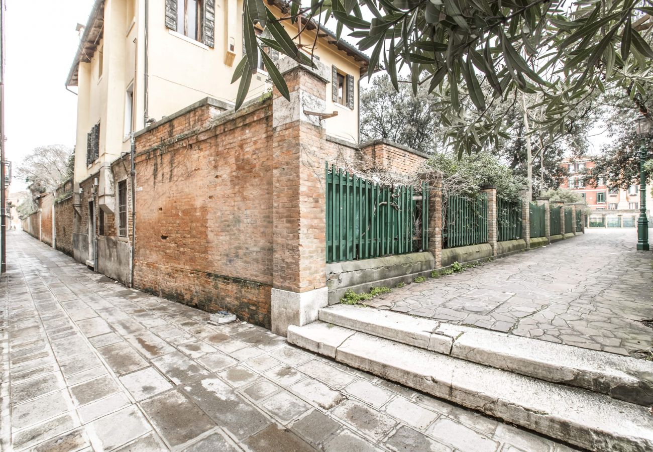 Apartment in Venice - Design District Apartment R&R Apartment in Venice - Design District Apartment R&R