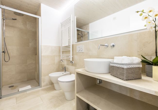 Apartment in Venice -  Elegant Fornasa Vecia Canal View R&R Apartment in Venice -  Elegant Fornasa Vecia Canal View R&R