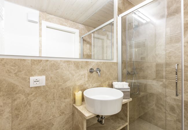 Apartment in Venice -  Elegant Fornasa Vecia Canal View R&R Apartment in Venice -  Elegant Fornasa Vecia Canal View R&R