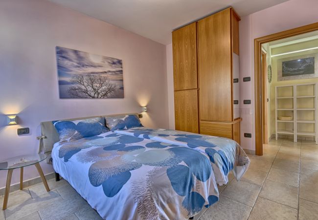 Apartment in Tignale - Villa Ornella - Belvedere Theater Home, in the historic centre with marvellous lake view Apartment in Tignale - Villa Ornella - Belvedere Theater Home, in the historic centre with marvellous lake view