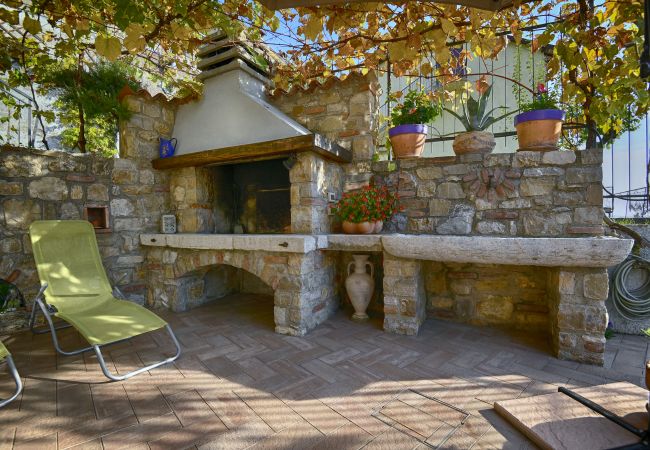 Apartment in Tignale - Villa Ornella - Belvedere Theater Home, in the historic centre with marvellous lake view Apartment in Tignale - Villa Ornella - Belvedere Theater Home, in the historic centre with marvellous lake view