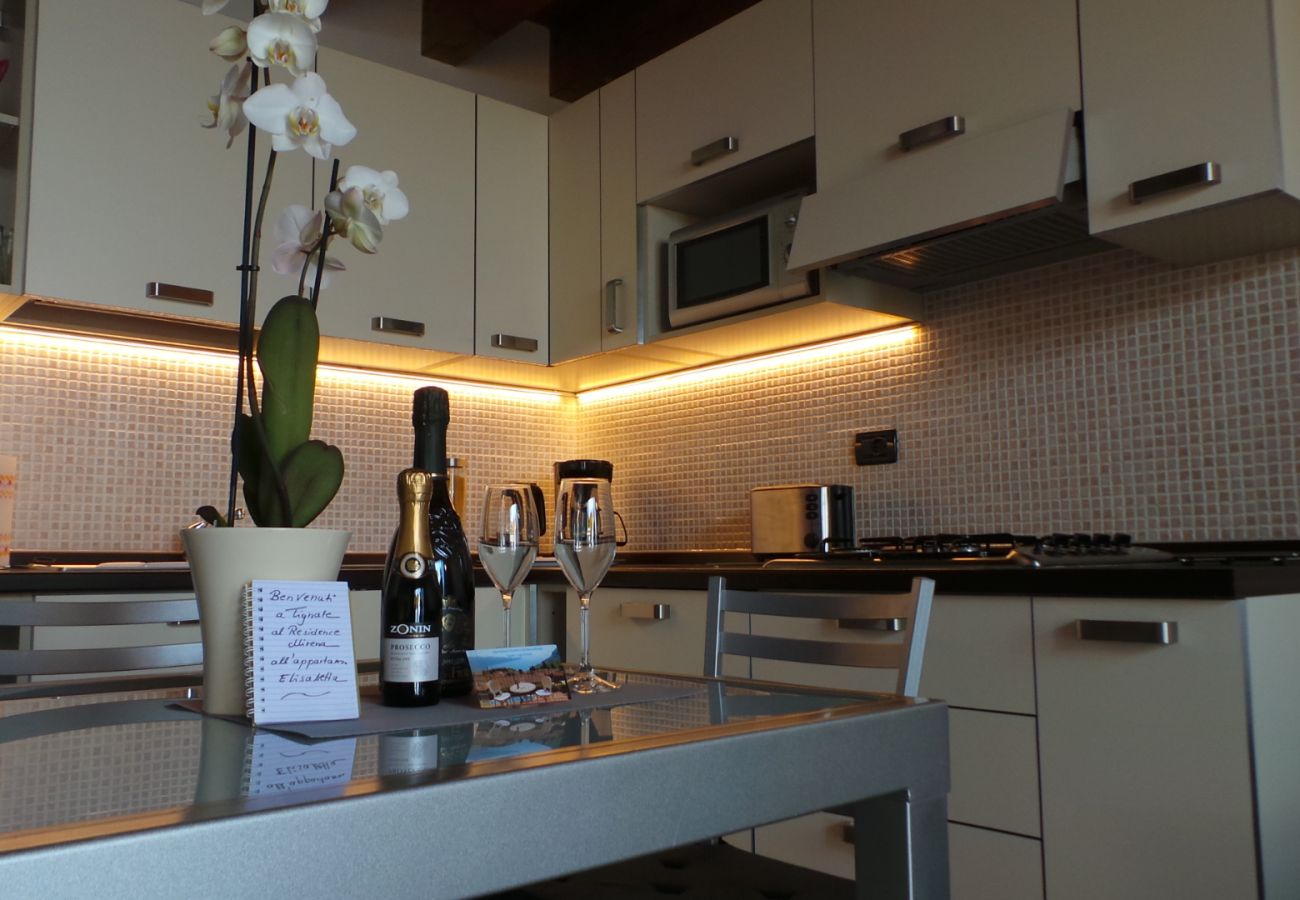 Apartment in Tignale - Elisabetta - Theater Home, with marvellous lake view and pool Apartment in Tignale - Elisabetta - Theater Home, with marvellous lake view and pool