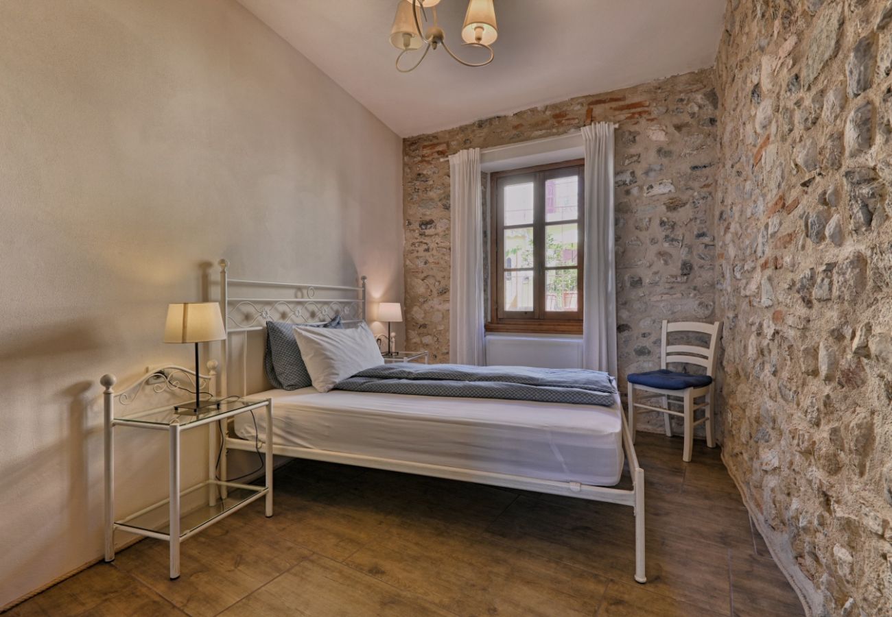 Apartment in Tignale - Il Melo - Theater Home, with marvellous lake view Apartment in Tignale - Il Melo - Theater Home, with marvellous lake view