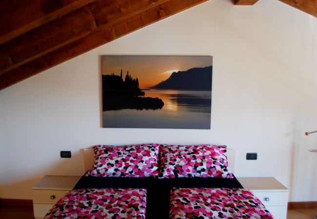 Apartment in Tignale - Lince - Theater Home, with pool and lake view Apartment in Tignale - Lince - Theater Home, with pool and lake view