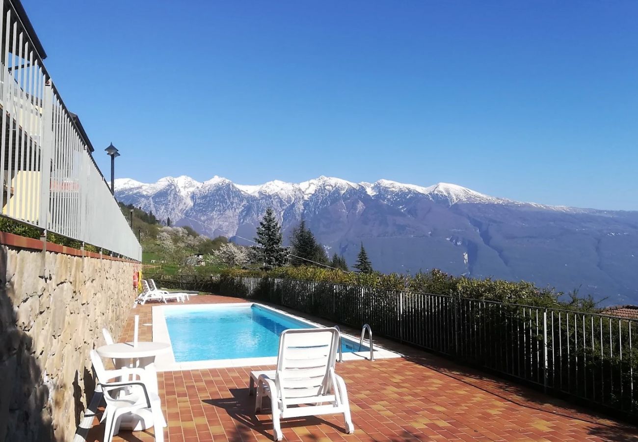 Apartment in Tignale - Lince - Theater Home, with pool and lake view Apartment in Tignale - Lince - Theater Home, with pool and lake view