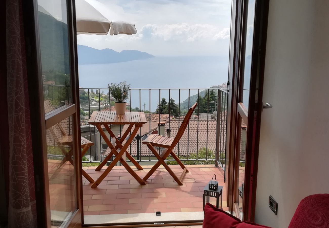 Apartment in Tignale - Lince - Theater Home, with pool and lake view Apartment in Tignale - Lince - Theater Home, with pool and lake view
