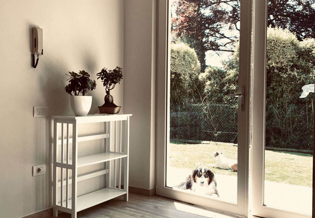 Apartment in Gardone Riviera - Grethel - Theater Home, a few steps from the beach of Gardone Riviera Apartment in Gardone Riviera - Grethel - Theater Home, a few steps from the beach of Gardone Riviera