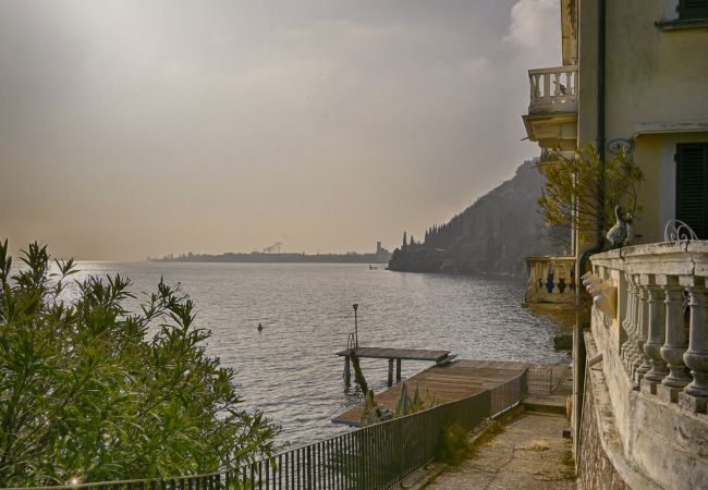  in Toscolano-Maderno - Marieclaire - Theater Home, directly to the lake