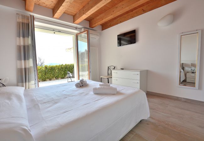 Apartment in Costermano - Red Apartment Marciaga Apartment in Costermano - Red Apartment Marciaga