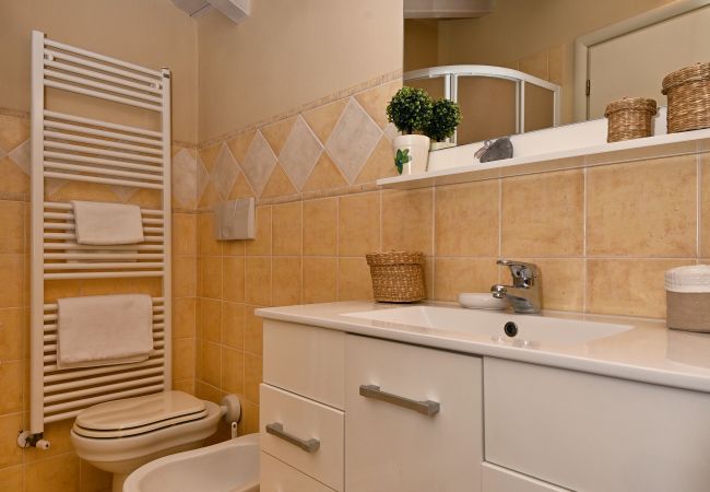 Apartment in Gargnano - Attico Elais by Theater Home - with pool and marvellous lake view Apartment in Gargnano - Attico Elais by Theater Home - with pool and marvellous lake view
