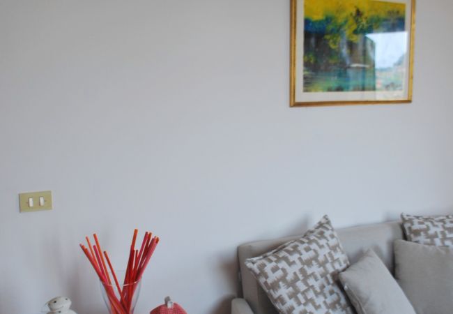 Apartment in Tignale - Lina's Home - Theater Home, with terrace and lake view Apartment in Tignale - Lina's Home - Theater Home, with terrace and lake view