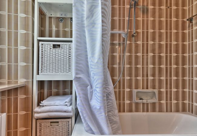 House in Gargnano - Al Pos by Theater Home, with marvellous lake view House in Gargnano - Al Pos by Theater Home, with marvellous lake view