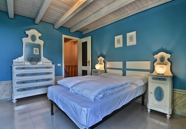 House in Gargnano - Al Pos by Theater Home, with marvellous lake view House in Gargnano - Al Pos by Theater Home, with marvellous lake view