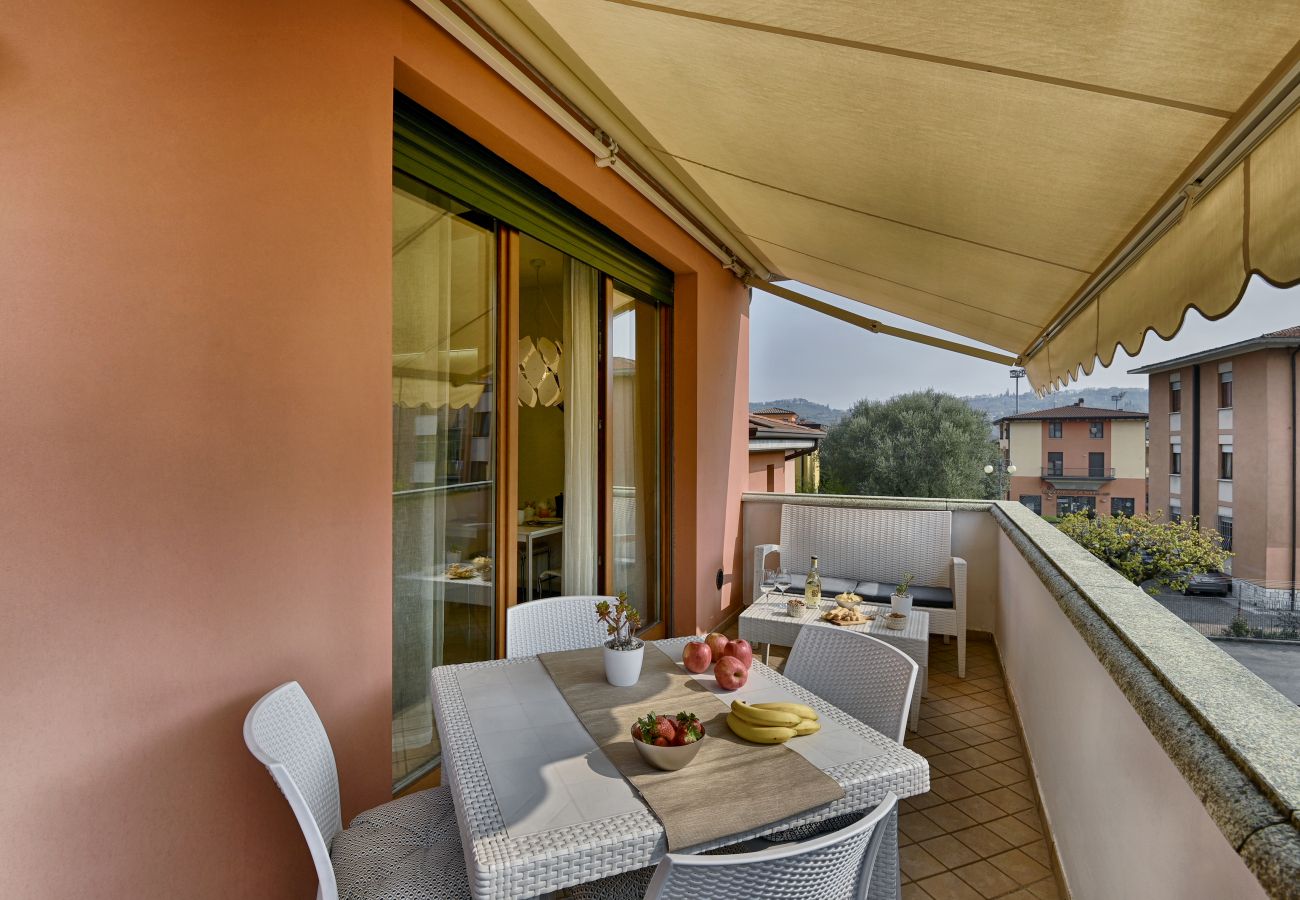 Apartment in Salò - Caroni Home, Theater Home - with swimming pool and a near to the center of Salò Apartment in Salò - Caroni Home, Theater Home - with swimming pool and a near to the center of Salò