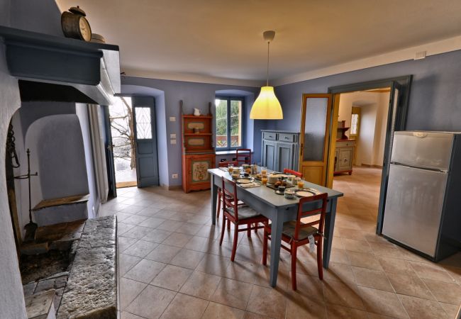 House in Gargnano - Casa La Villanella by Theater Home - with marvellous lake view House in Gargnano - Casa La Villanella by Theater Home - with marvellous lake view