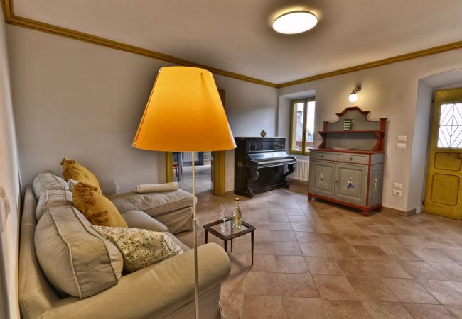 House in Gargnano - Casa La Villanella by Theater Home - with marvellous lake view House in Gargnano - Casa La Villanella by Theater Home - with marvellous lake view