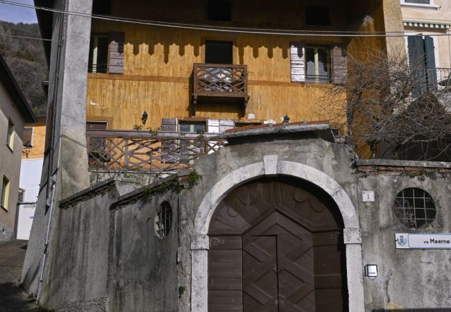 House in Gargnano - Casa La Villanella by Theater Home - with marvellous lake view House in Gargnano - Casa La Villanella by Theater Home - with marvellous lake view