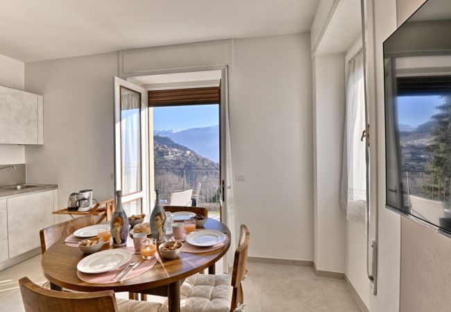 Apartment in Tignale - Appartamento Alba by Theater Home - with marvellous lake view Apartment in Tignale - Appartamento Alba by Theater Home - with marvellous lake view