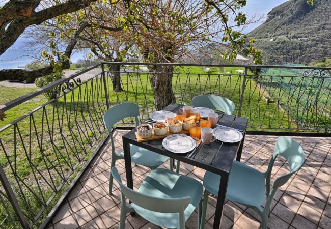 Apartment in Tignale - Appartamento Alba by Theater Home - with marvellous lake view Apartment in Tignale - Appartamento Alba by Theater Home - with marvellous lake view