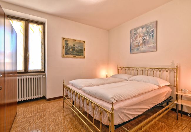 Apartment in Gargnano - La Casa del Vento - Appartamento Montagna by Theater Home Apartment in Gargnano - La Casa del Vento - Appartamento Montagna by Theater Home