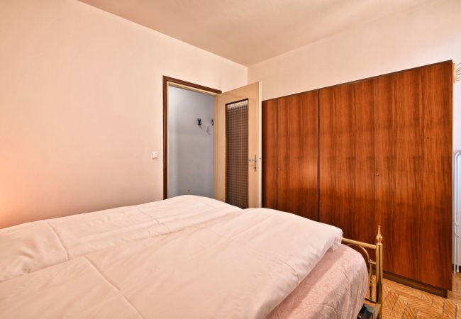 Apartment in Gargnano - La Casa del Vento - Appartamento Montagna by Theater Home Apartment in Gargnano - La Casa del Vento - Appartamento Montagna by Theater Home