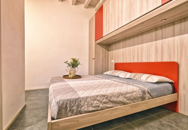 Apartment in Gargnano - Appartamento Simone by Theater Home, in the heart of Gargnano Apartment in Gargnano - Appartamento Simone by Theater Home, in the heart of Gargnano