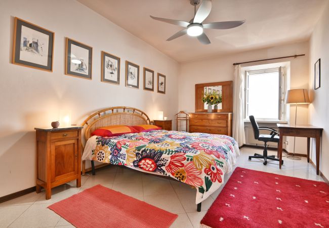 Apartment in Gargnano - Appartamento Il Teatro by Theater Home - with marvellous lake view Apartment in Gargnano - Appartamento Il Teatro by Theater Home - with marvellous lake view