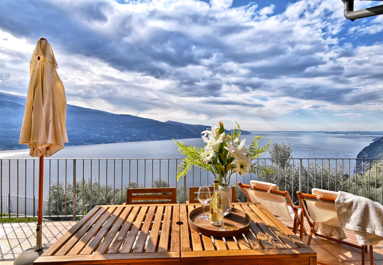 Apartment in Tignale - La Terrazza sul Lago by Theater Home - with marvellous lake view
